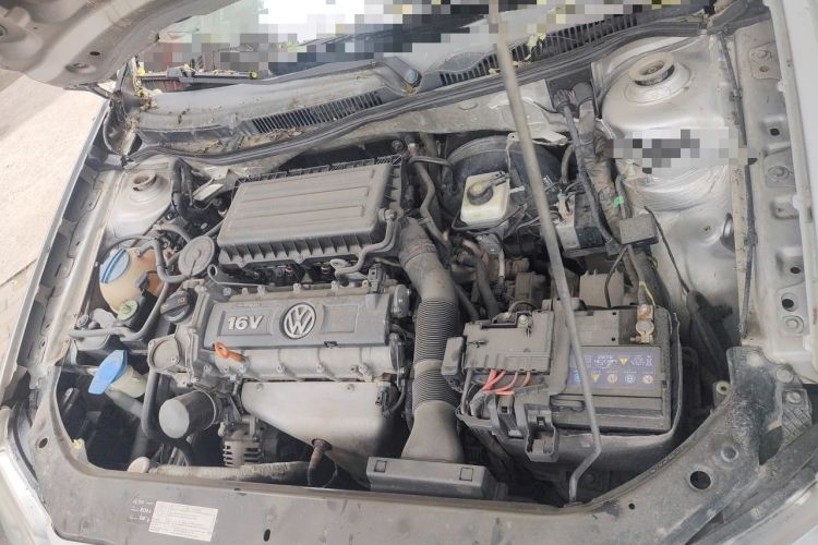 Used Volkswagen Bora 2011 1.6L Automatic Fashion Edition Engine Bay