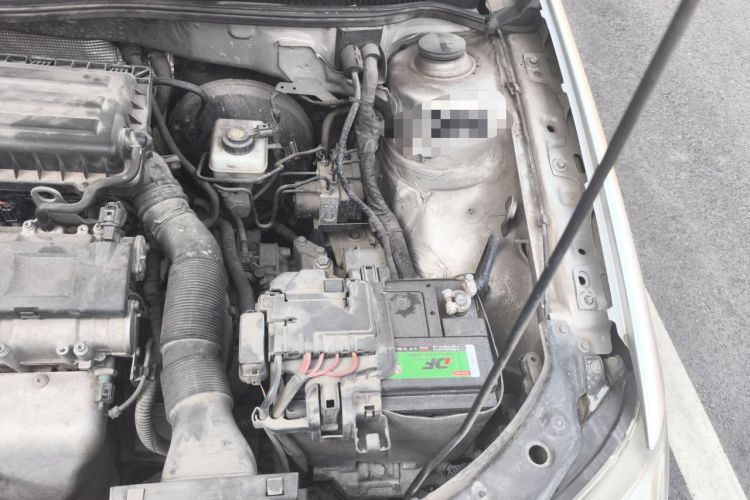 Used Volkswagen Bora 2011 1.6L Automatic Comfort Model Engine Bay Left
