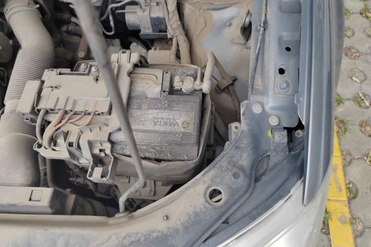 Used Volkswagen Bora 2011 1.6L Automatic Comfort Model Engine Bay Left