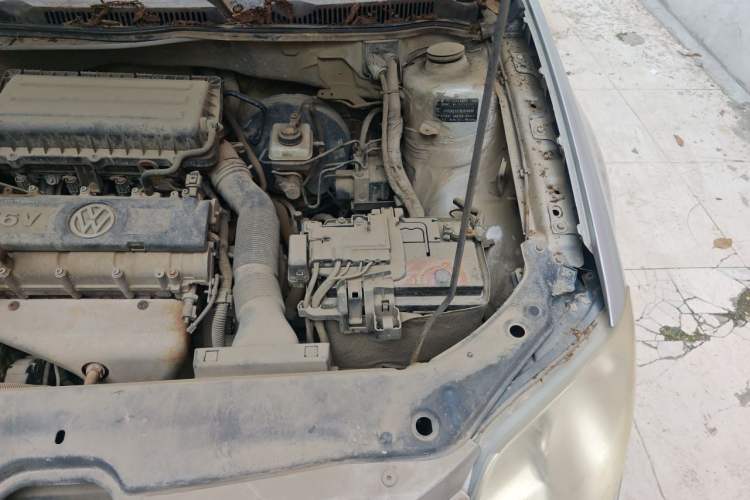 Used Volkswagen Bora 2011 1.6L Automatic Comfort Model Engine Bay Left