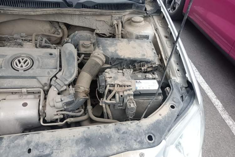Used Volkswagen Bora 2011 1.4T Manual Comfort Model Engine Bay Left