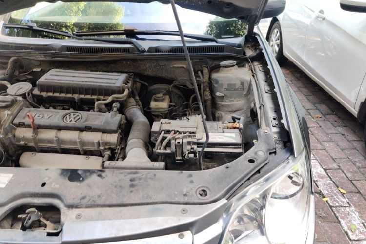 Used Volkswagen Bora 2011 1.6L Automatic Comfort Model Engine Bay Left