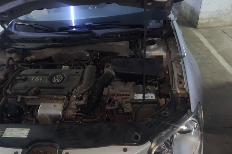 Used Volkswagen Bora 2011 1.4T Automatic Comfort Model Engine Bay Left