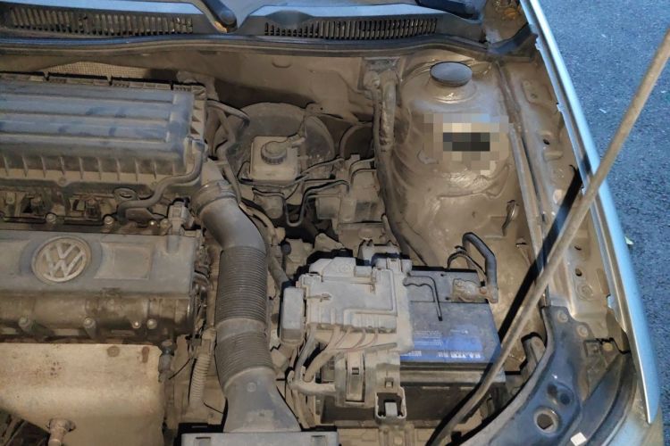 Used Volkswagen Bora 2011 1.6L Automatic Fashion Edition Engine Bay Left