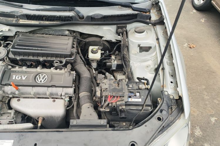 Used Volkswagen Bora 2011 1.6L Automatic Comfort Model Engine Bay Left