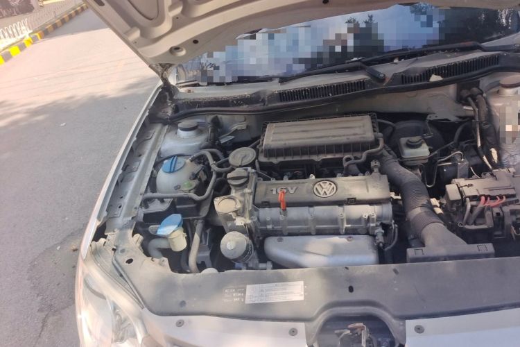 Used Volkswagen Bora 2011 1.6L Automatic Comfort Model Engine Bay Right