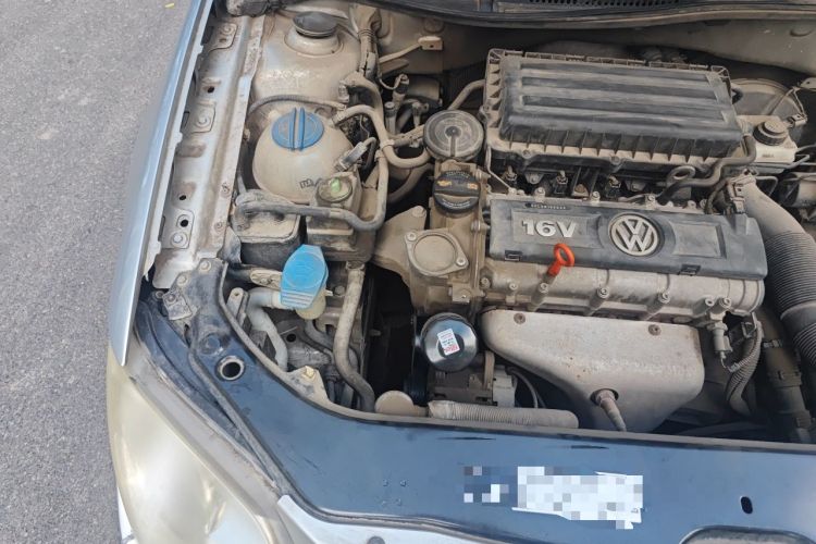 Used Volkswagen Bora 2011 1.6L Automatic Comfort Model Engine Bay Right