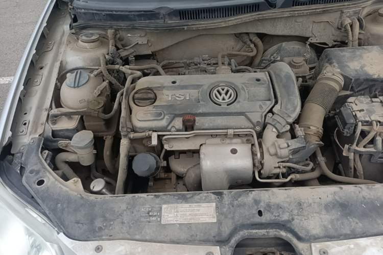 Used Volkswagen Bora 2011 1.4T Manual Comfort Model Engine Bay Right