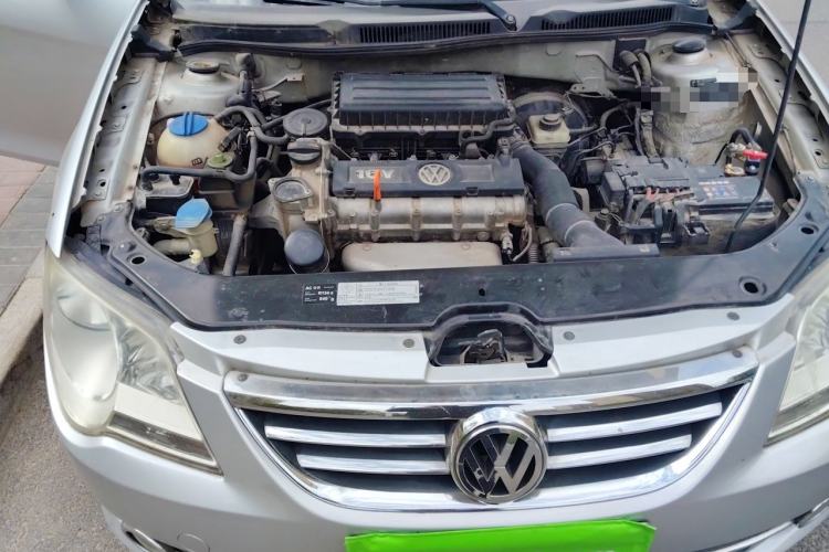 Used Volkswagen Bora 2011 1.6L Manual Comfort Version Engine Bay