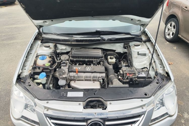 Used Volkswagen Bora 2011 1.6L Automatic Comfort Model Engine Bay