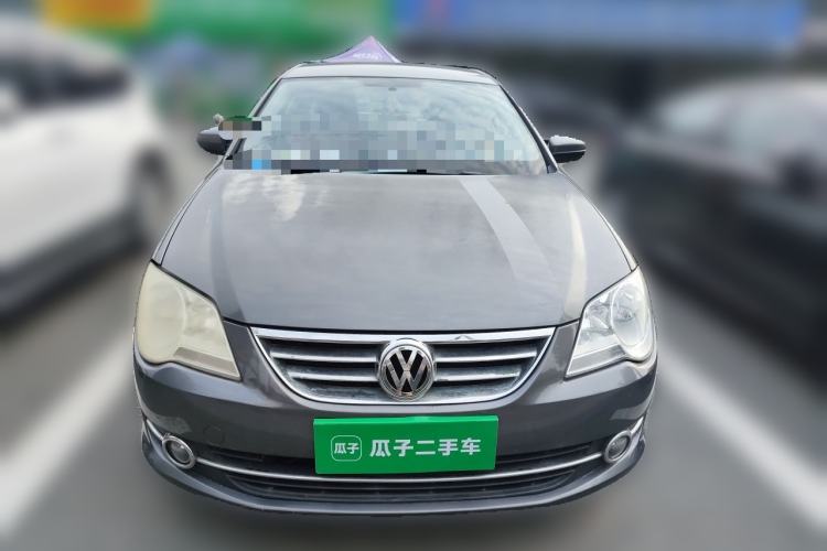 Used Volkswagen Bora 2011 1.6L Manual Fashion Edition Front