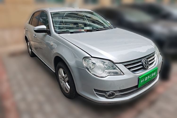Used Volkswagen Bora 2011 1.6L Automatic Fashion Edition Front Right 45 Deg