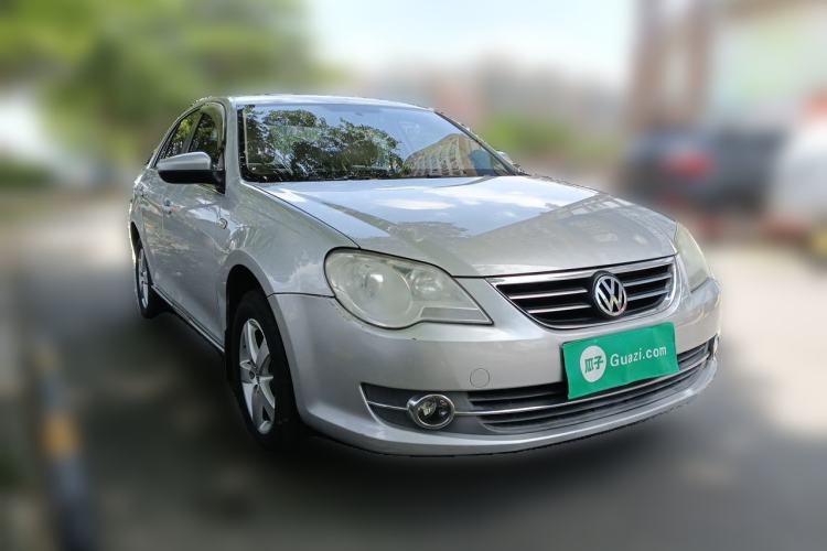 Used Volkswagen Bora 2011 1.6L Manual Comfort Version Front Right 45 Deg