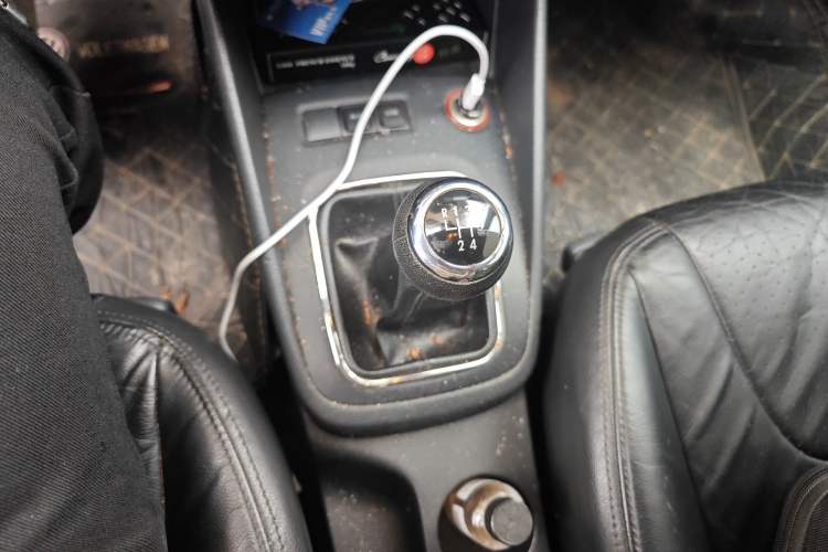 Used Volkswagen Bora 2011 1.4T Manual Comfort Model Gear Lever