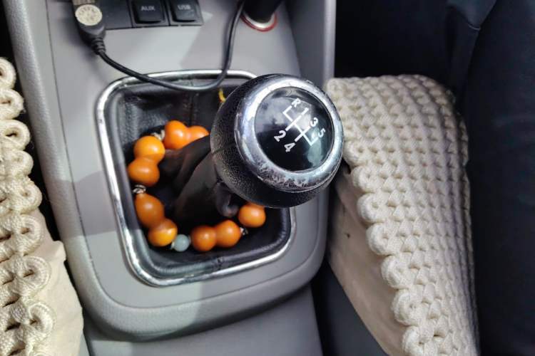 Used Volkswagen Bora 2011 1.6L Manual Comfort Version Gear Lever