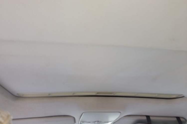 Used Volkswagen Bora 2011 1.6L Automatic Luxury Model Headliner