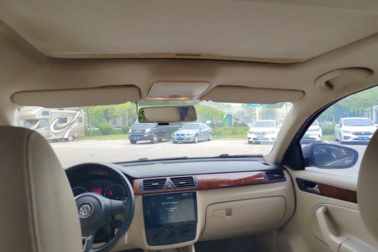 Used Volkswagen Bora 2011 1.6L Automatic Comfort Model Headliner