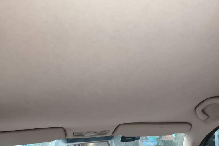 Used Volkswagen Bora 2011 1.6L Automatic Fashion Edition Headliner