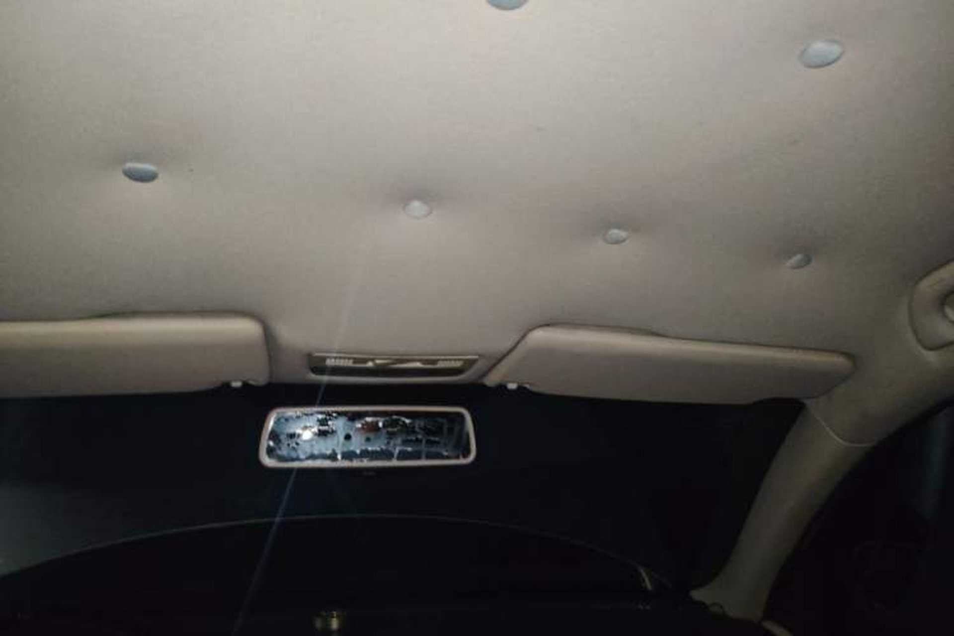 Used Volkswagen Bora 2011 1.6L Manual Fashion Edition Headliner