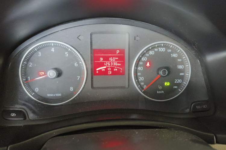 Used Volkswagen Bora 2011 1.6L Automatic Fashion Edition Instrument Cluster