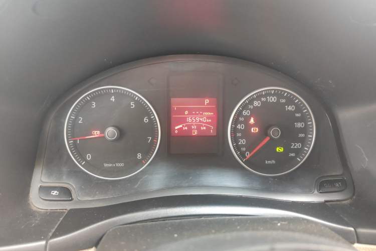 Used Volkswagen Bora 2011 1.6L Automatic Fashion Edition Instrument Cluster