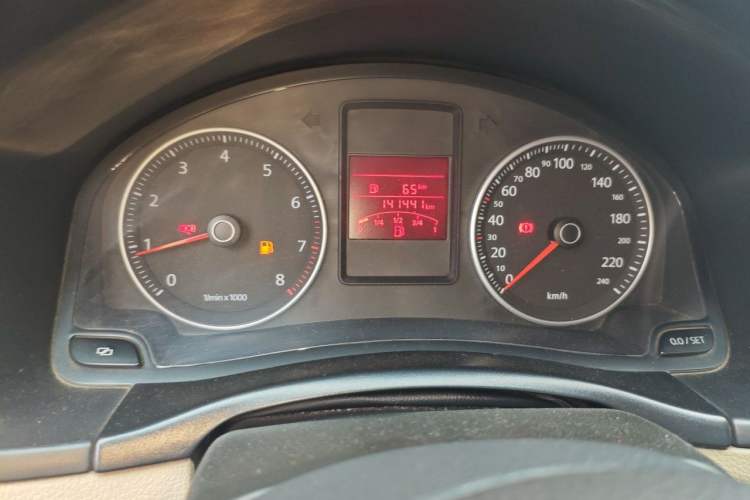 Used Volkswagen Bora 2011 1.6L Manual Fashion Edition Instrument Cluster