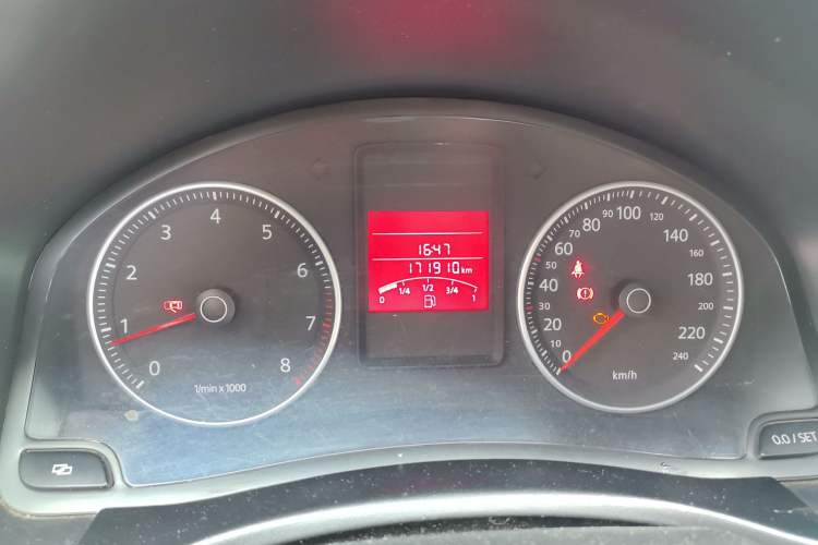 Used Volkswagen Bora 2011 1.6L Manual Fashion Edition Instrument Cluster