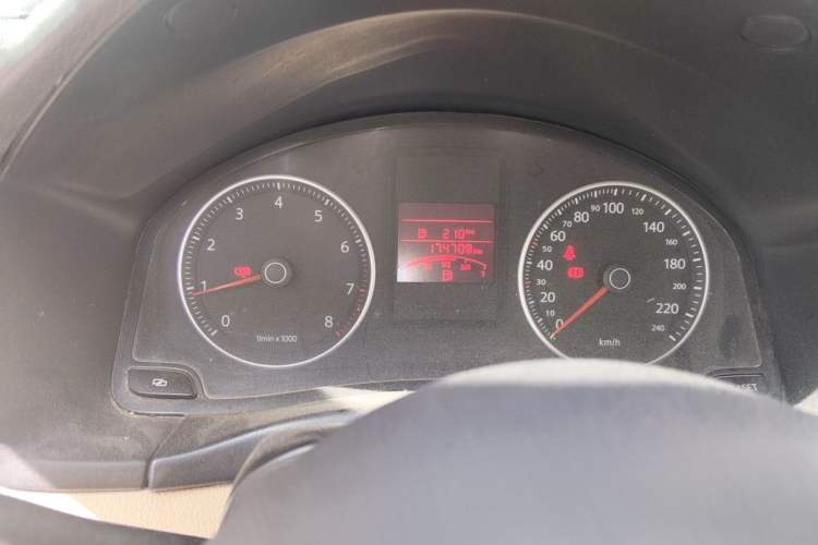 Used Volkswagen Bora 2011 1.6L Manual Fashion Edition Instrument Cluster