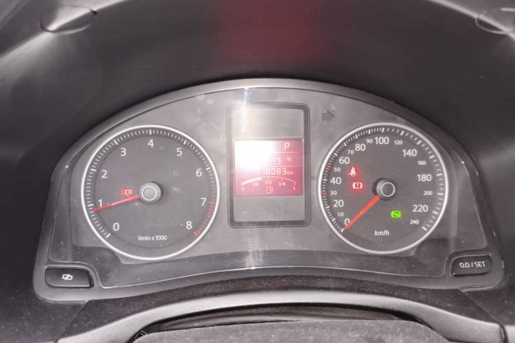 Used Volkswagen Bora 2011 1.6L Automatic Fashion Edition Instrument Cluster