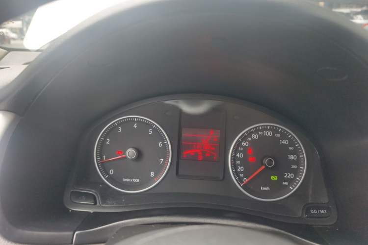 Used Volkswagen Bora 2011 1.6L Automatic Comfort Model Instrument Cluster