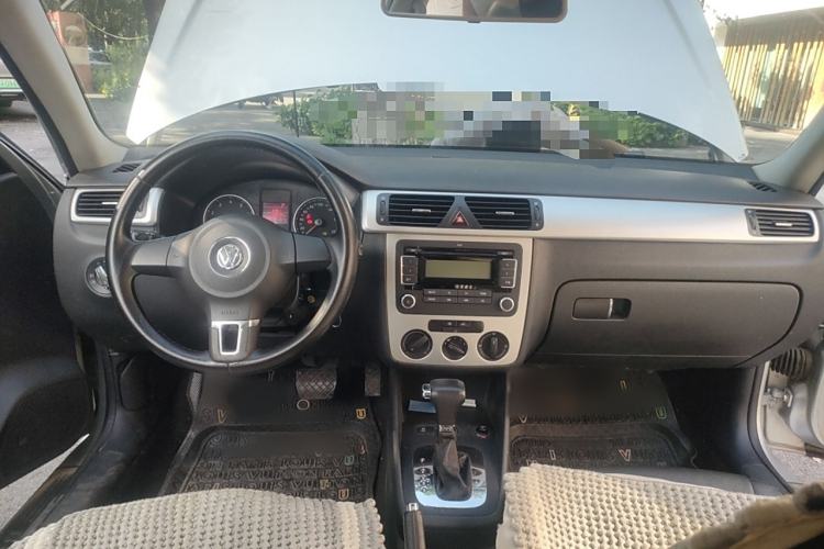 Used Volkswagen Bora 2011 1.4T Automatic Comfort Model Interior 2