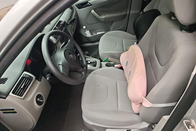Used Volkswagen Bora 2011 1.6L Automatic Fashion Edition Left Front Seat