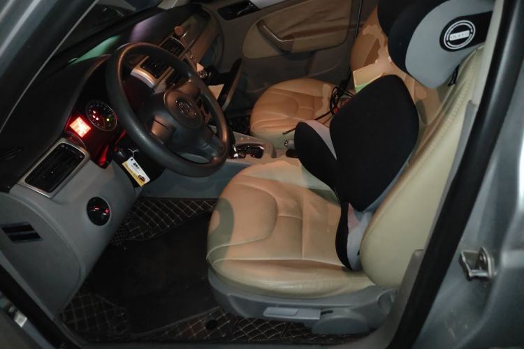 Used Volkswagen Bora 2011 1.6L Automatic Fashion Edition Left Front Seat