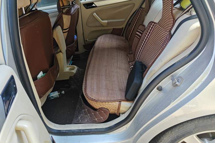 Used Volkswagen Bora 2011 1.6L Automatic Fashion Edition Left Rear Seat