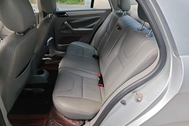 Used Volkswagen Bora 2011 1.6L Automatic Comfort Model Left Rear Seat