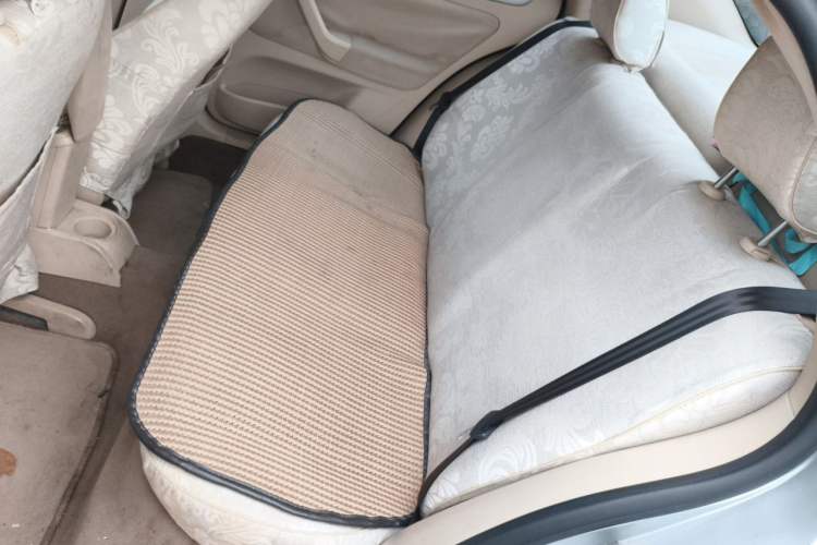 Used Volkswagen Bora 2011 1.6L Automatic Fashion Edition Left Rear Seat