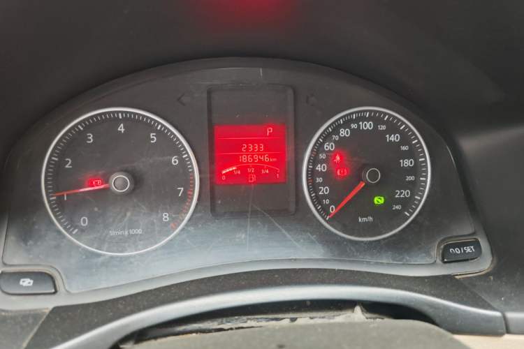 Used Volkswagen Bora 2011 1.6L Automatic Comfort Model Odometer Close Up