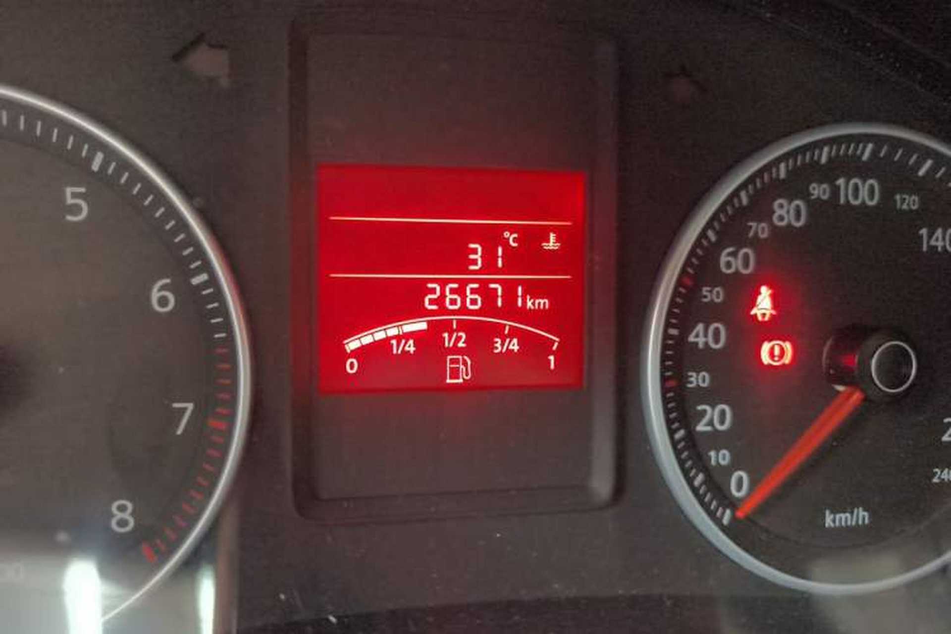 Used Volkswagen Bora 2011 1.6L Manual Comfort Version Odometer Close Up