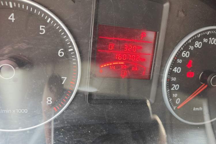 Used Volkswagen Bora 2011 1.6L Automatic Fashion Edition Odometer Close Up