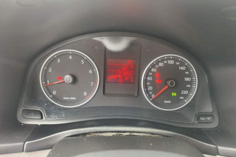 Used Volkswagen Bora 2011 1.6L Automatic Comfort Model Odometer Close Up