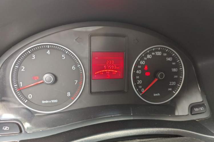 Used Volkswagen Bora 2011 1.6L Manual Fashion Edition Odometer Close Up