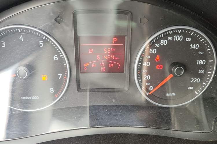 Used Volkswagen Bora 2011 1.6L Automatic Comfort Model Odometer Close Up