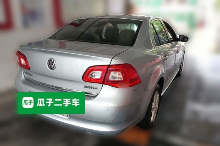 Used Volkswagen Bora 2011 1.6L Manual Comfort Version Rear Right 45 Deg