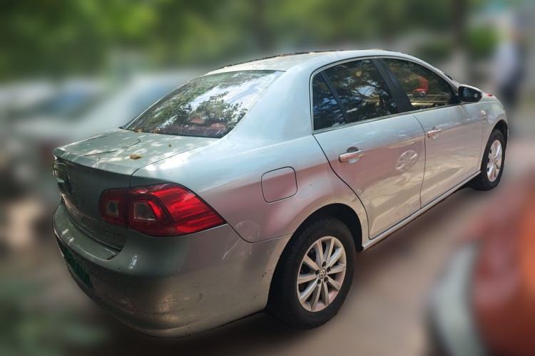 Used Volkswagen Bora 2011 1.6L Manual Comfort Version Rear Right 45 Deg