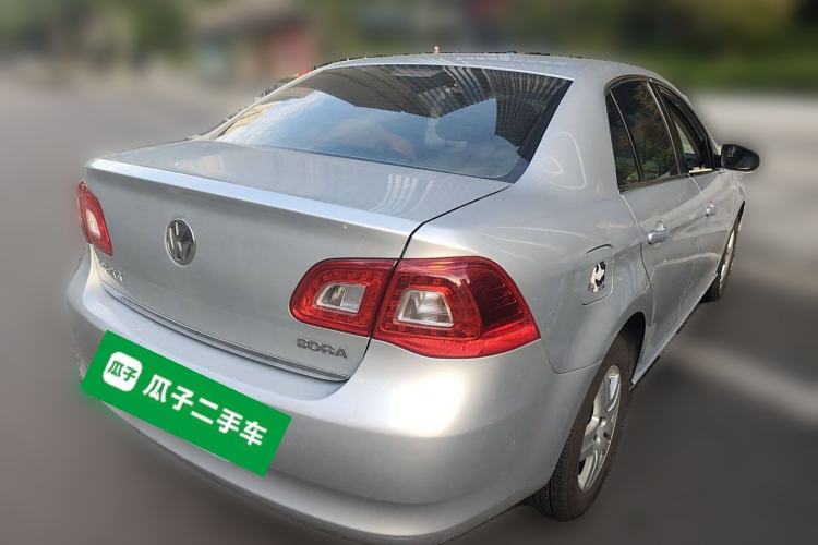 Used Volkswagen Bora 2011 1.6L Automatic Fashion Edition Rear Right 45 Deg