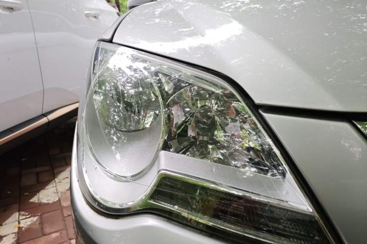 Used Volkswagen Bora 2011 1.6L Automatic Fashion Edition Right Front Headlight