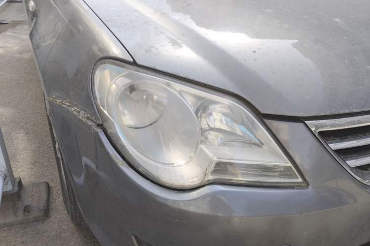 Used Volkswagen Bora 2011 1.6L Manual Fashion Edition Right Front Headlight