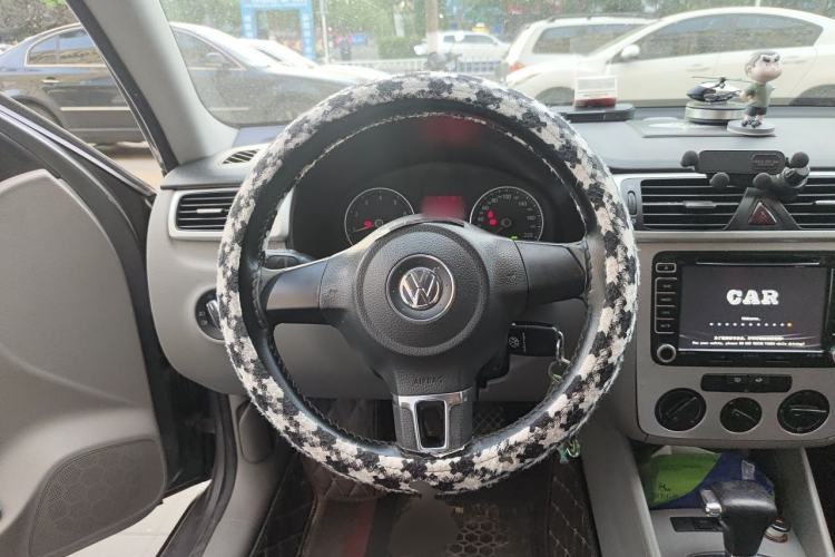 Used Volkswagen Bora 2011 1.6L Automatic Comfort Model Steering Wheel