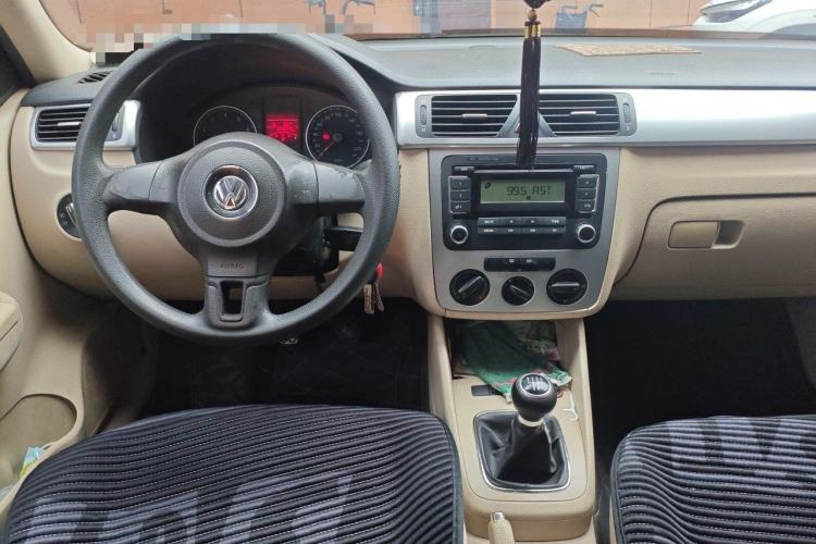 Used Volkswagen Bora 2011 1.6L Manual Fashion Edition Steering Wheel