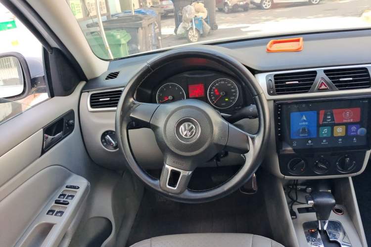 Used Volkswagen Bora 2011 1.6L Automatic Comfort Model Steering Wheel